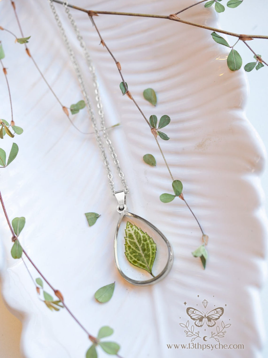 Handmade Green dried leaf teardrop resin pendant necklace - 13th Psyche