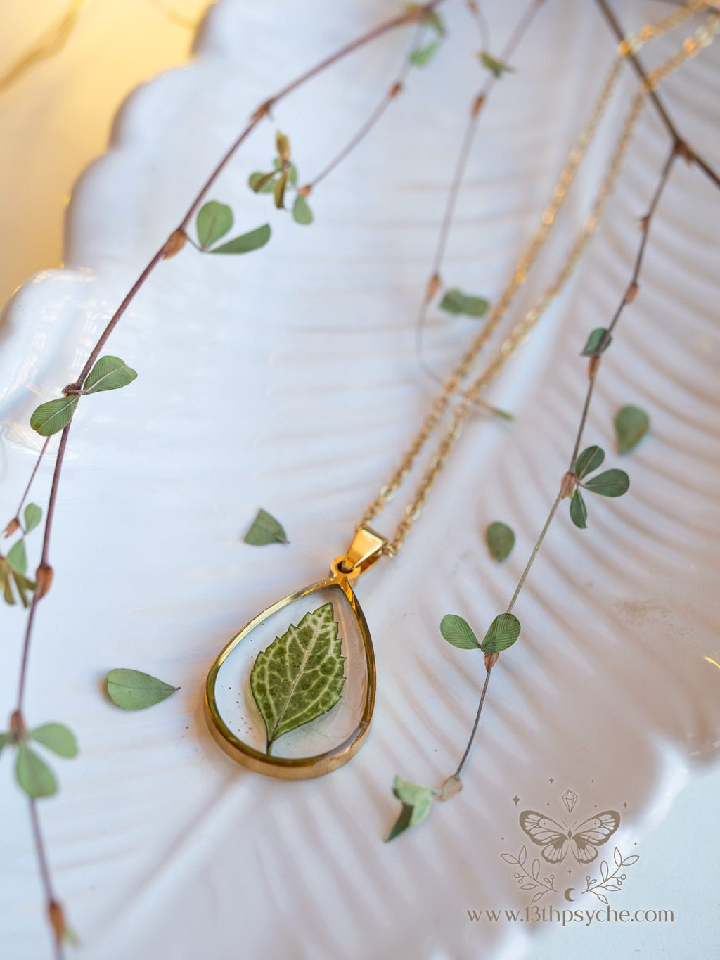 Handmade Green dried leaf teardrop resin pendant necklace - 13th Psyche