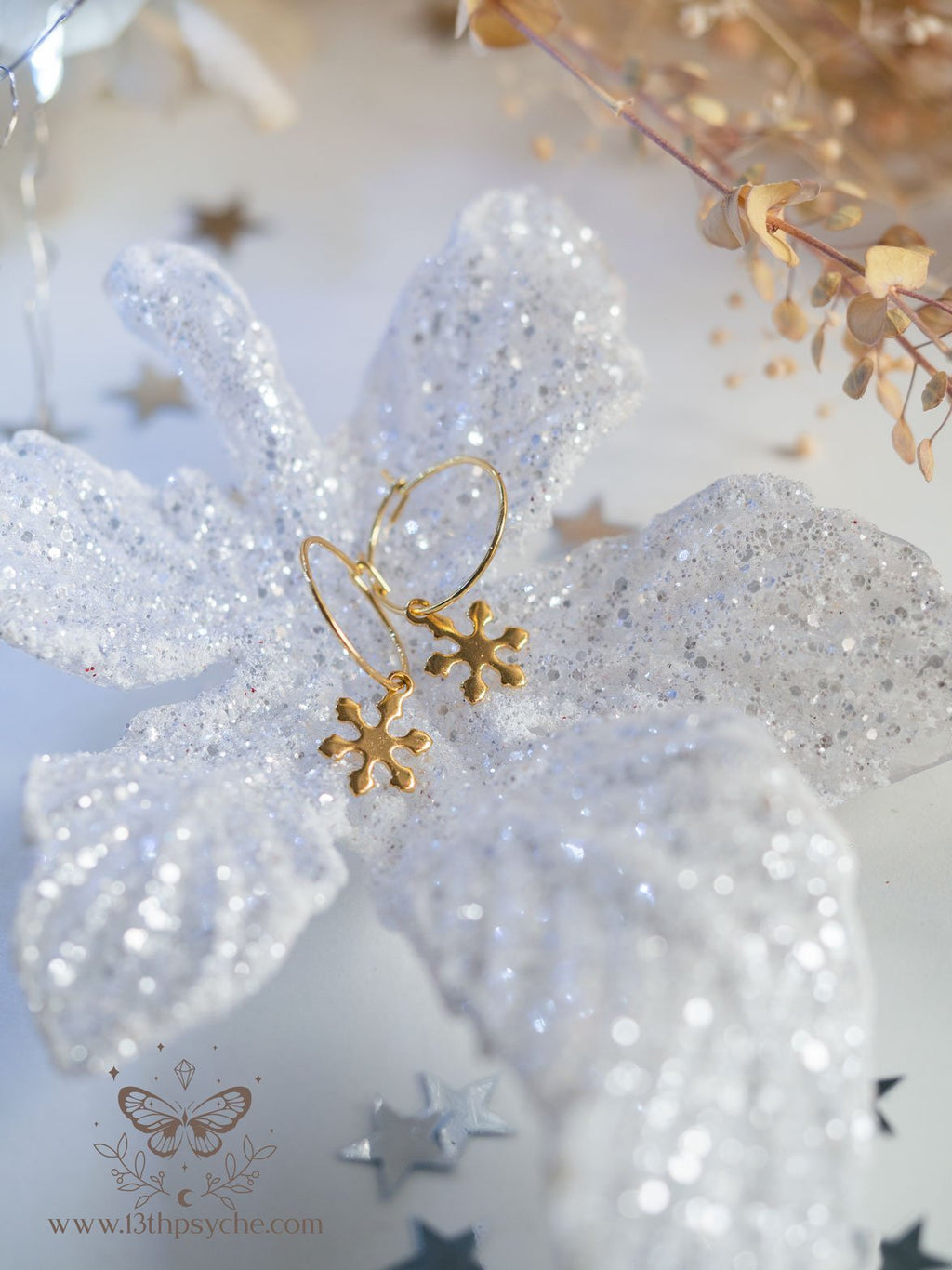 Handmade Hypoallergenic gold hoop earrings with snowflake charm - 13th Psyche