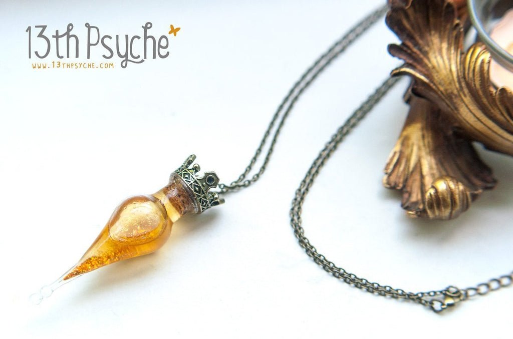 Handmade Felix Felicis potion bottle pendant necklace - 13th Psyche
