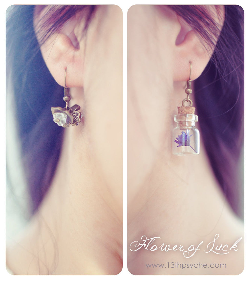 Handmade Real dried flower glass bottle earrings - 13th Psyche