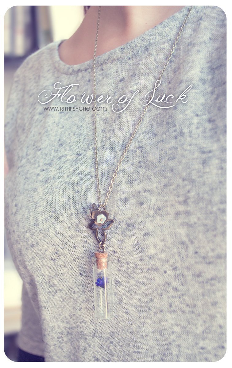 Handmade Tiny dried daisy flower bottle pendant necklace - 13th Psyche