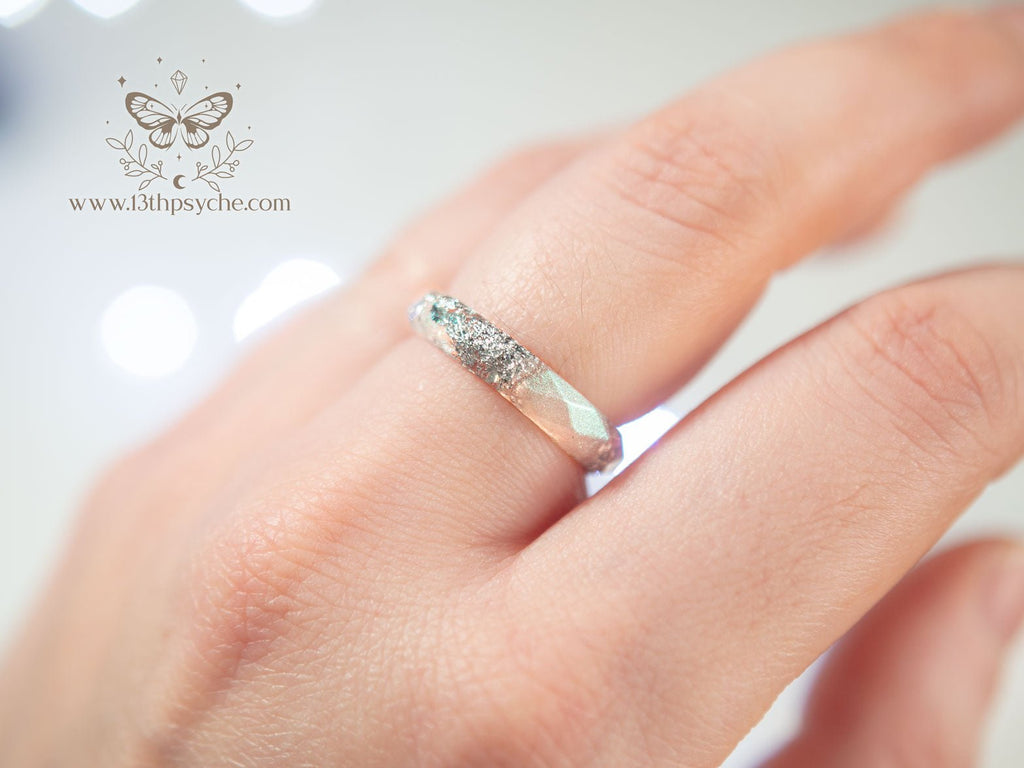 Handmade Iridescent ice white faceted resin ring with silver metal flakes - 13th Psyche