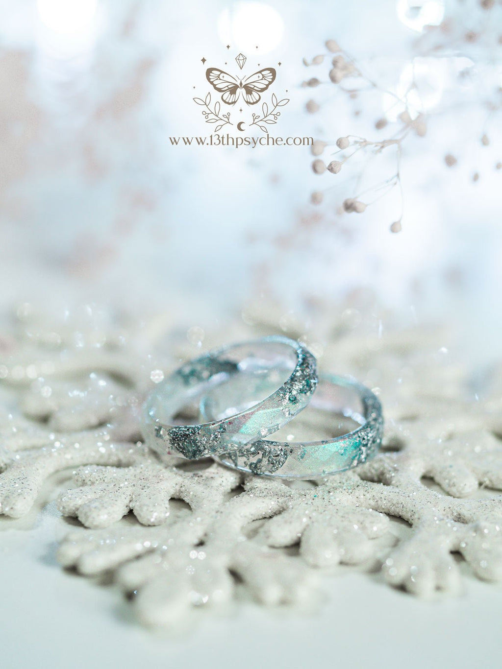 Handmade Iridescent ice white faceted resin ring with silver metal flakes - 13th Psyche