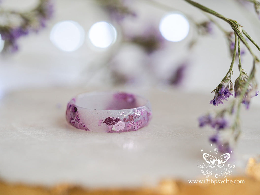 Handmade Lilac and lavender flakes faceted resin ring - 13th Psyche