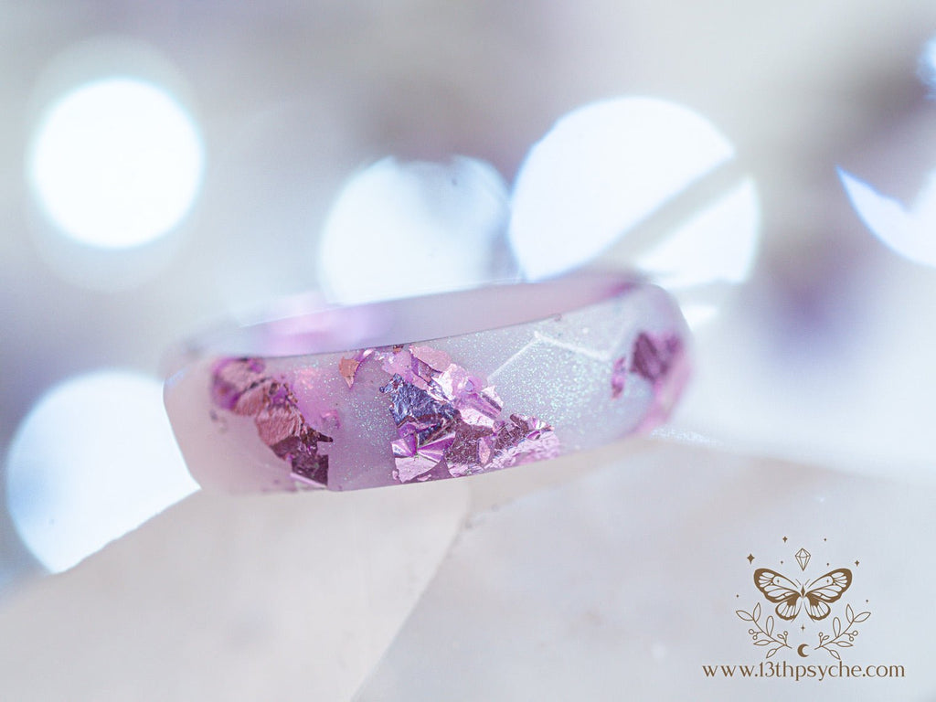 Handmade Lilac and lavender flakes faceted resin ring - 13th Psyche