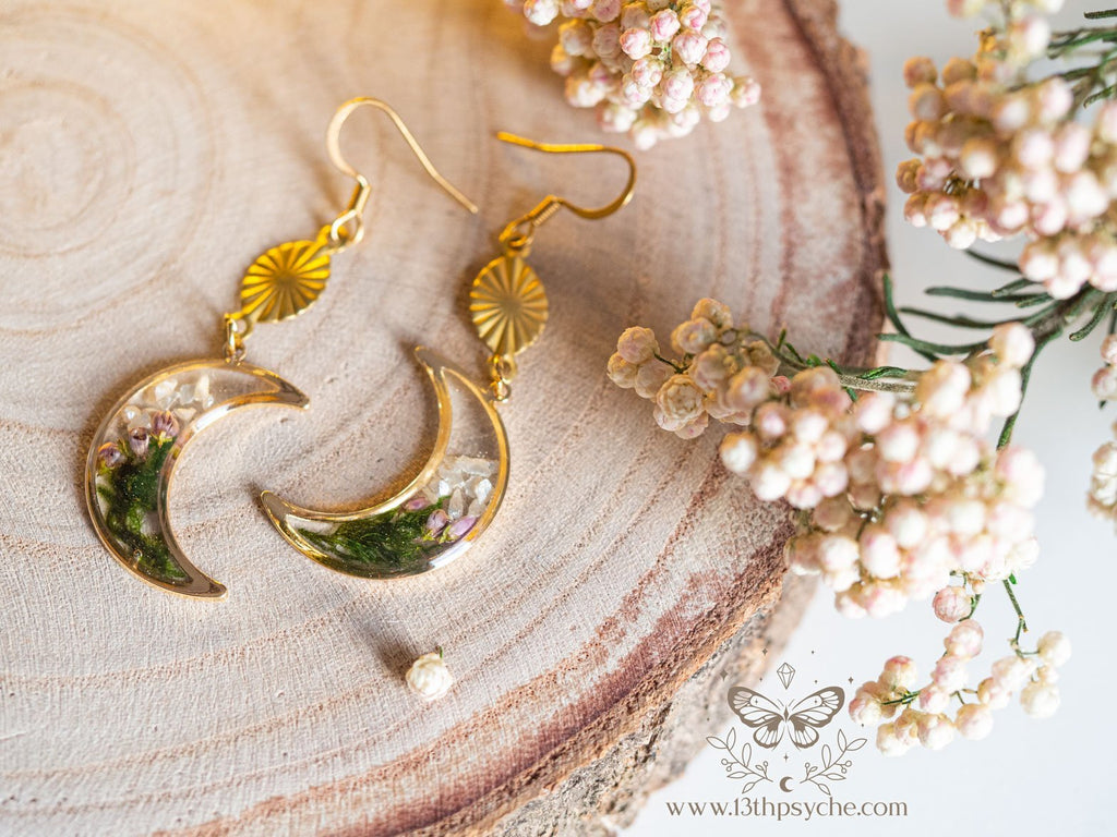 Handmade Moss and flowers dangle crescent moon earrings - 13th Psyche