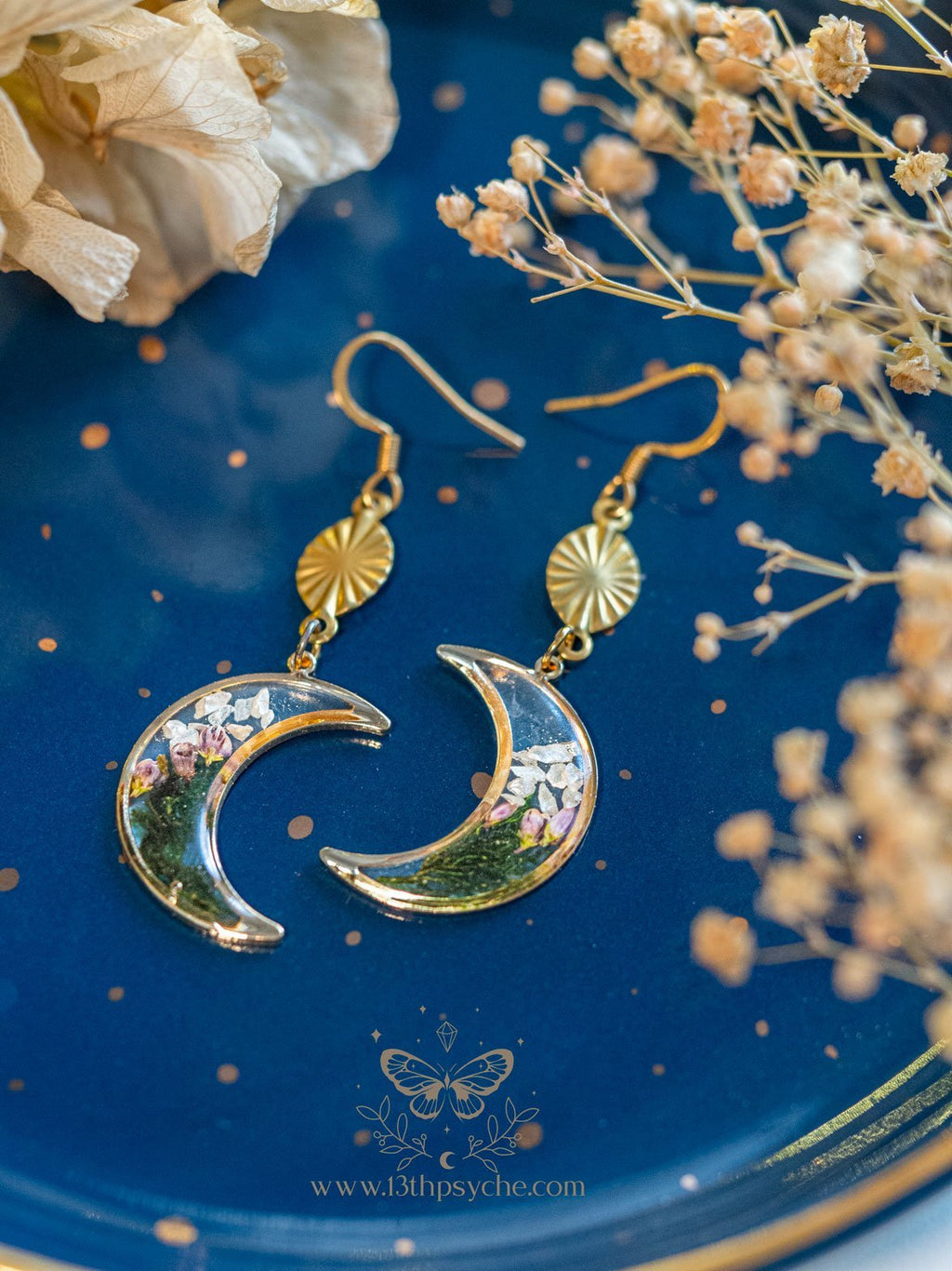 Handmade Moss and flowers dangle crescent moon earrings - 13th Psyche