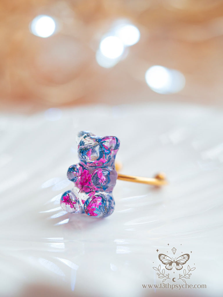 Handmade Pressed flowers gummy bear ring - 13th Psyche