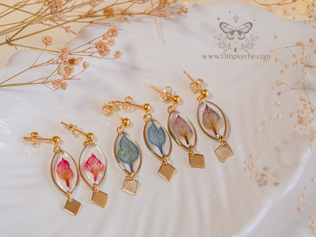 Handmade Real pressed flower petals resin earrings - 13th Psyche
