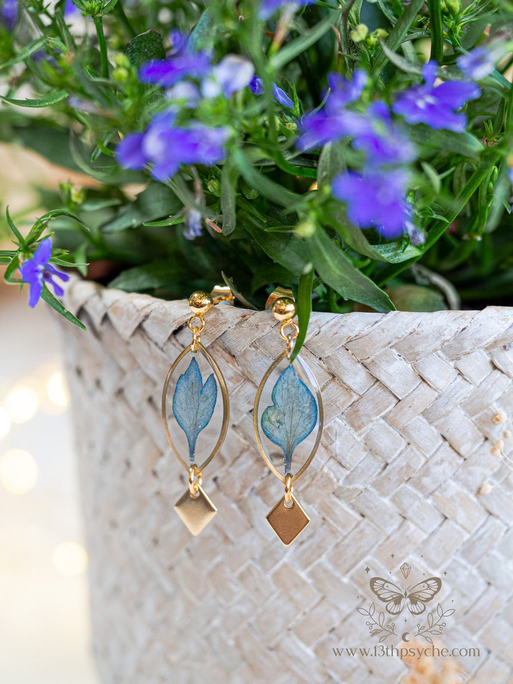 Handmade Real pressed flower petals resin earrings - 13th Psyche